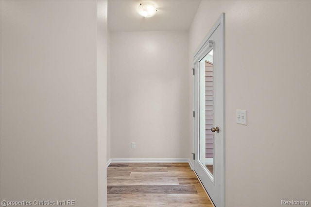 4953 Treeside Ln, Troy, MI 48098 - corridor with wood finished floors and baseboards