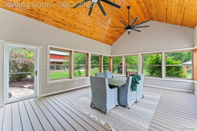 490 Rolling Oaks Dr, Howell, MI 48843 - sunroom featuring a ceiling fan and vaulted ceiling