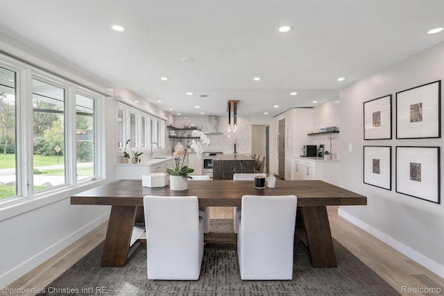 1093 Greentree Rd, Bloomfield Hills, MI 48304 - dining area with light wood-style flooring, baseboards, and recessed lighting