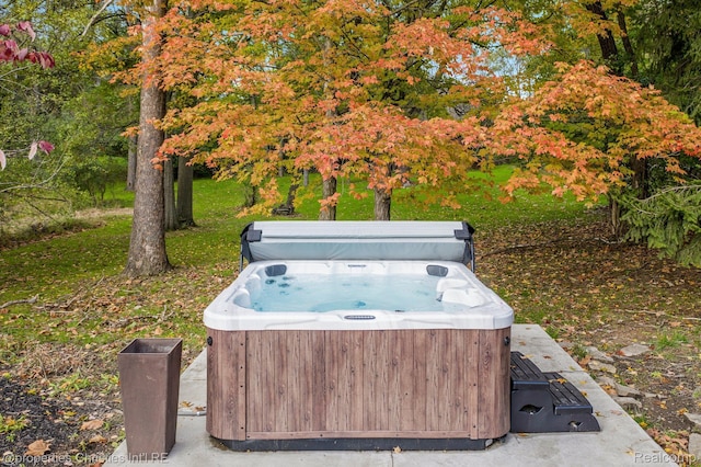 1093 Greentree Rd, Bloomfield Hills, MI 48304 - view of yard featuring a hot tub