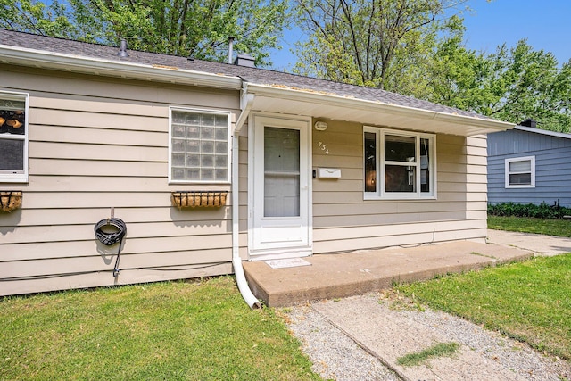 734 Hiways Ave, South Haven, MI 49090 - entrance to property featuring a shingled roof