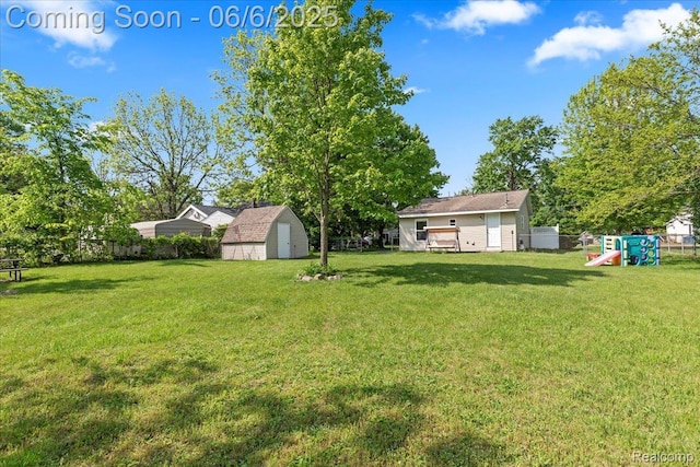 501 Front St, Holly, MI 48442 - view of yard featuring a playground