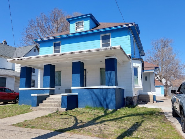 27 Rose St SW, Grand Rapids, MI 49507 - traditional style home with a porch