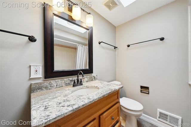 5490 Clarkston Rd, Clarkston, MI 48348 - bathroom featuring vanity, toilet, a shower with shower curtain, and baseboards