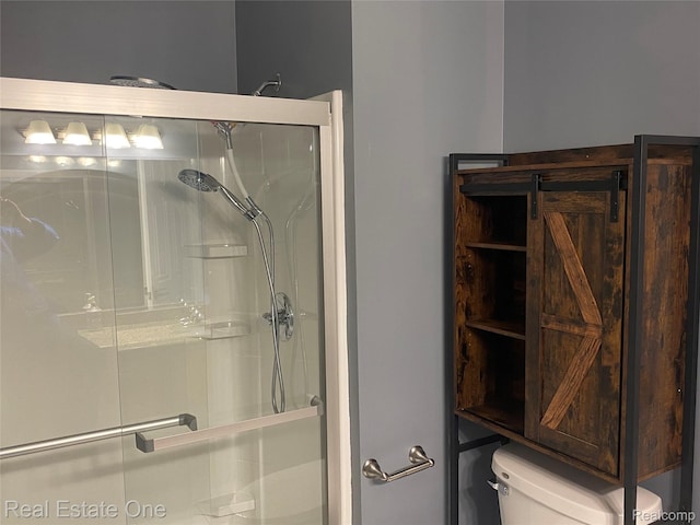29337 Woodpark Cir Unit 60, Warren, MI 48092 - bathroom with a shower stall