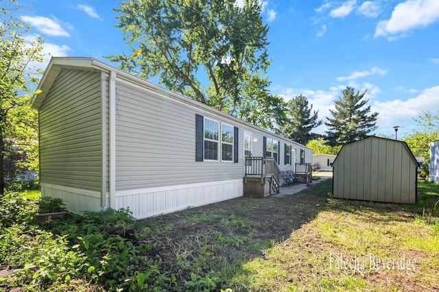 2575 Theodore Ave, Hudsonville, MI 49426 - view of side of property
