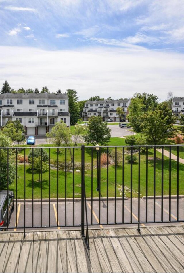 1870 Lindsay Ln, Ann Arbor, MI 48104 - balcony featuring a residential view