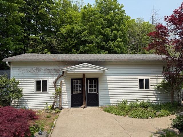 285 Scott St, Newaygo, MI 49337 - view of front of house