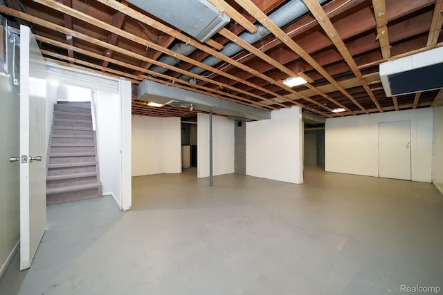 967 Keith St, Oxford, MI 48371 - finished basement with stairs