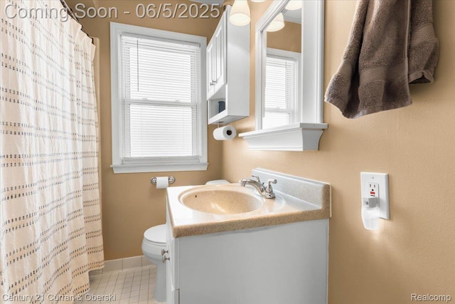 1731 N Franklin St, Dearborn, MI 48128 - bathroom featuring toilet, vanity, tile patterned floors, baseboards, and a shower with curtain