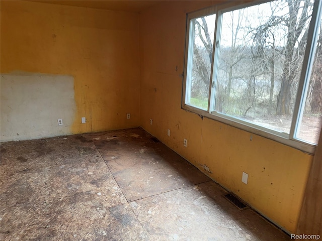 497 River Rd, Otsego, MI 49078 - view of spare room