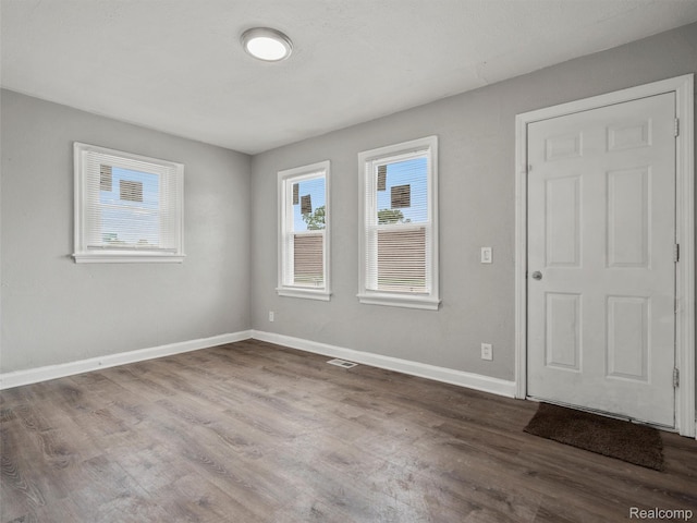 20805 S Chrysler Dr, Hazel Park, MI 48030 - photo 4