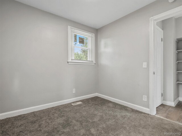 20805 S Chrysler Dr, Hazel Park, MI 48030 - photo 13