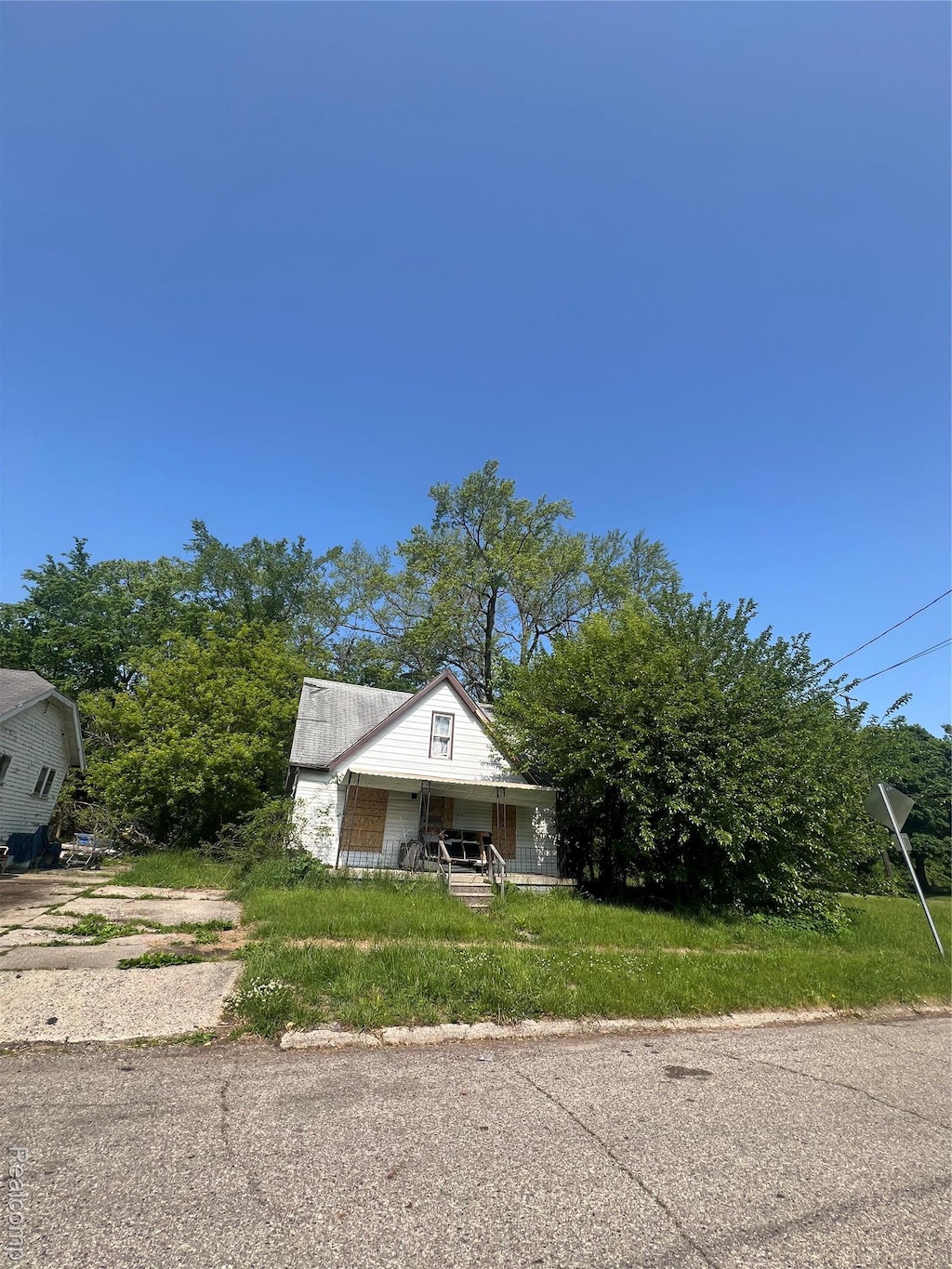 2010 Crocker Ave, Flint, MI 48503 - photo 2