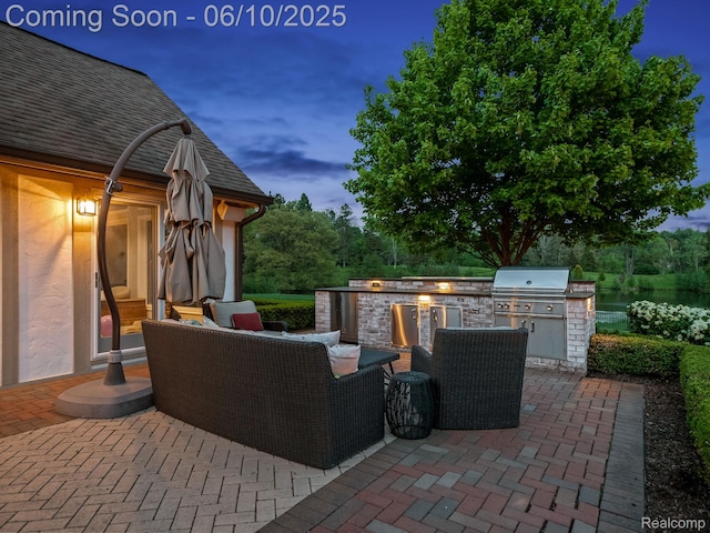 530 E Long Lake Rd, Bloomfield Hills, MI 48304 - view of patio / terrace