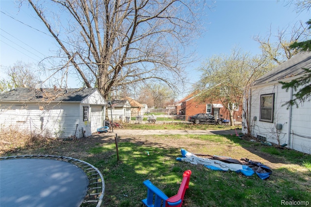 19683 Sunset St, Detroit, MI 48234 - view of yard