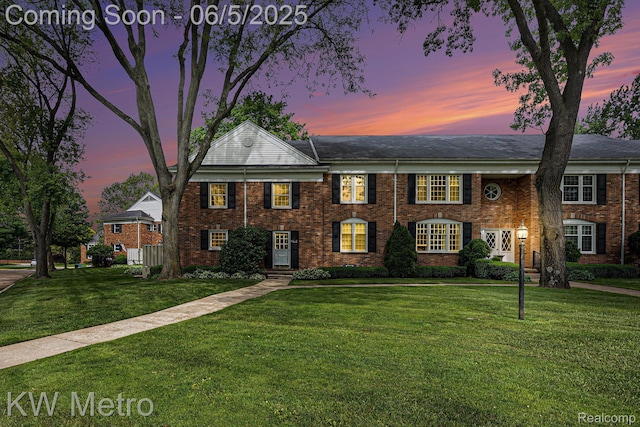 1360 Trailwood Path, Bloomfield Hills, MI 48301 - colonial-style house with a lawn and brick siding