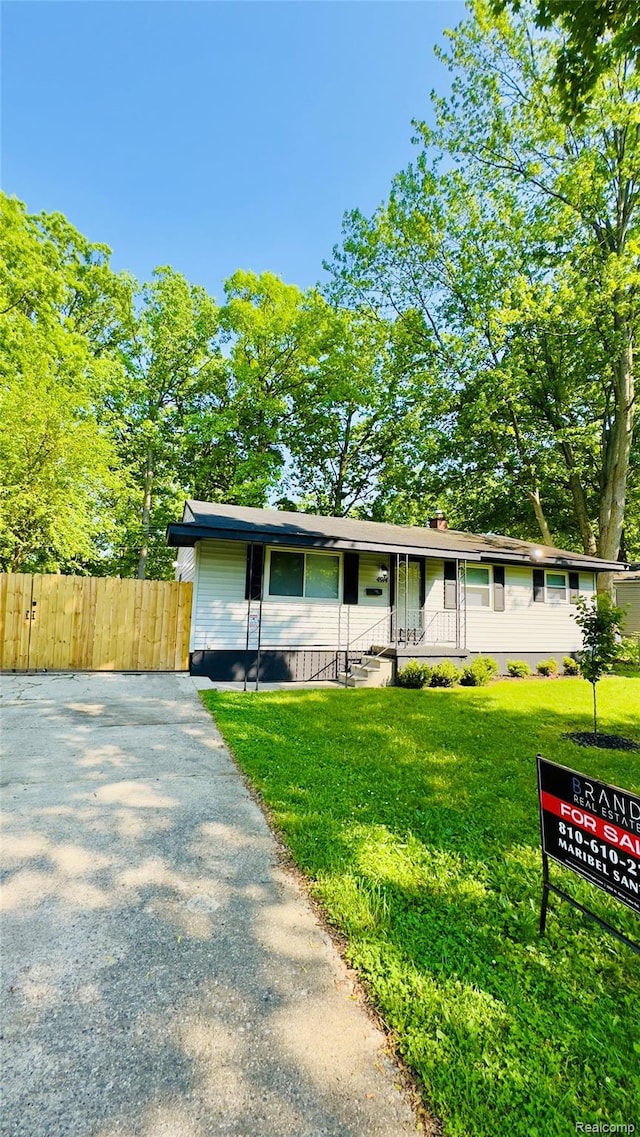 4914 Alpha Way, Swartz Creek, MI 48506 - photo 2