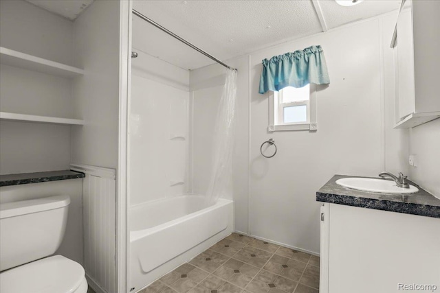 49831 Leicester Ct, Shelby Twp, MI 48315 - full bathroom featuring vanity, toilet, and shower / tub combo with curtain
