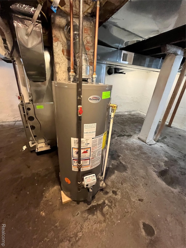 1015 9th St, Port Huron, MI 48060 - utilities with gas water heater and heating unit