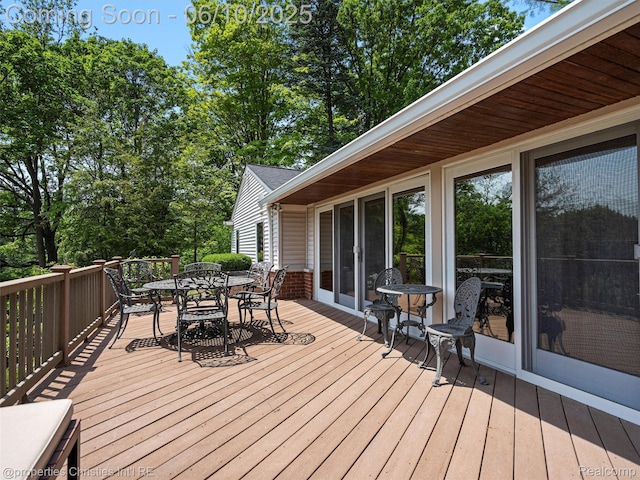 4383 Pine Tree Trl, Bloomfield Hills, MI 48302 - deck with outdoor dining space