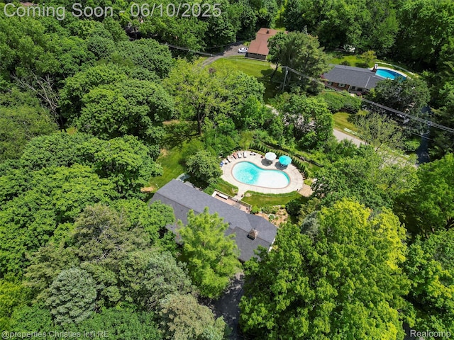 4383 Pine Tree Trl, Bloomfield Hills, MI 48302 - drone / aerial view of a pool area
