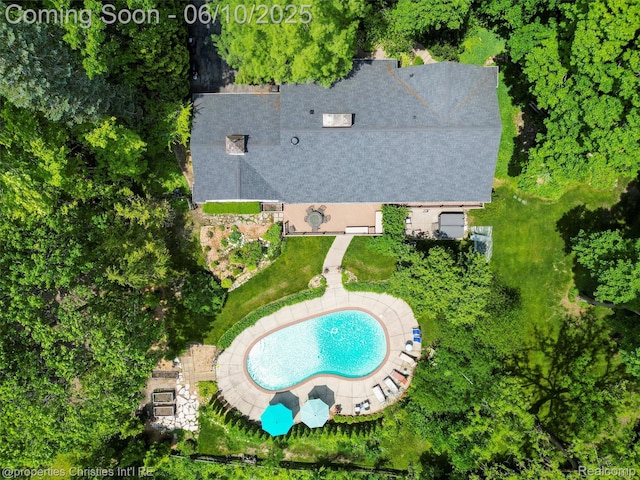 4383 Pine Tree Trl, Bloomfield Hills, MI 48302 - aerial view of a pool area