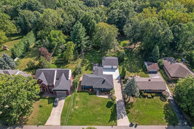 660 Sylvanwood Dr, Troy, MI 48085 - aerial perspective of suburban area with a forest