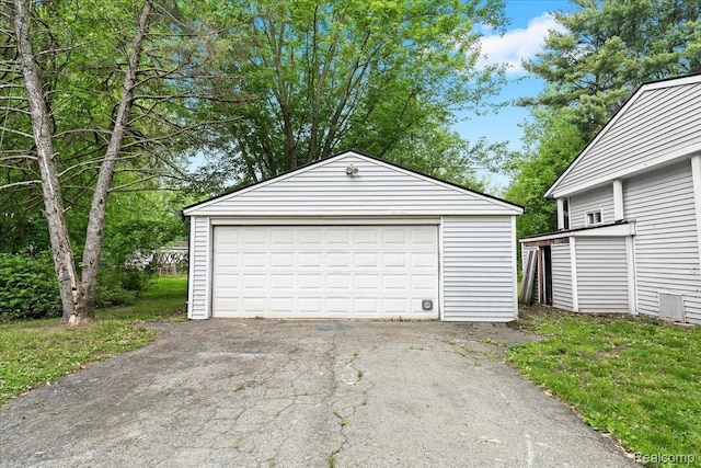 1060 Apple Blossom Dr, Howell, MI 48843 - view of detached garage