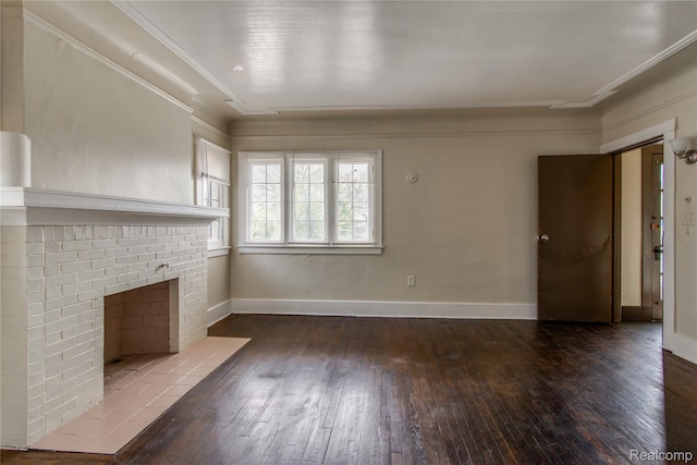 46 W Arizona St, Highland Park, MI 48203 - unfurnished living room featuring hardwood / wood-style floors, baseboards, ornamental molding, and a brick fireplace