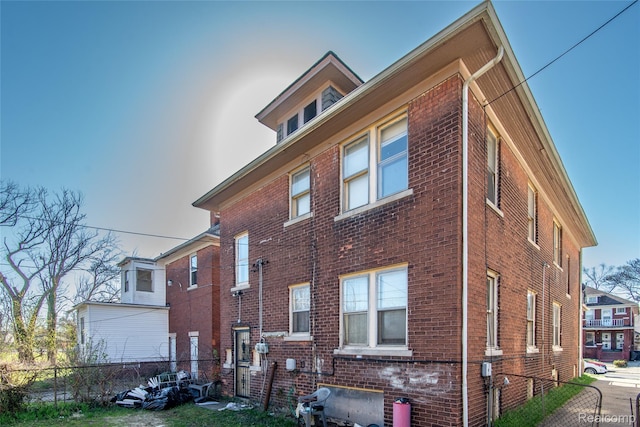 46 W Arizona St, Highland Park, MI 48203 - view of property exterior featuring brick siding