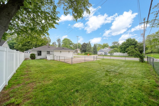 801 Briarcliff Rd, Jackson, MI 49203 - view of yard