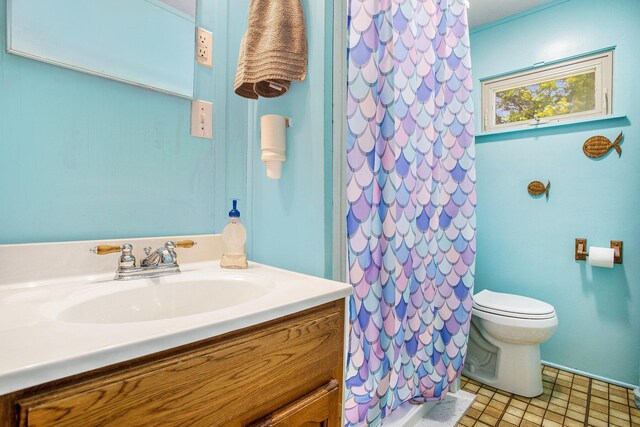 263 Waffle Dr, Coldwater, MI 49036 - full bath with vanity, toilet, and a shower with curtain