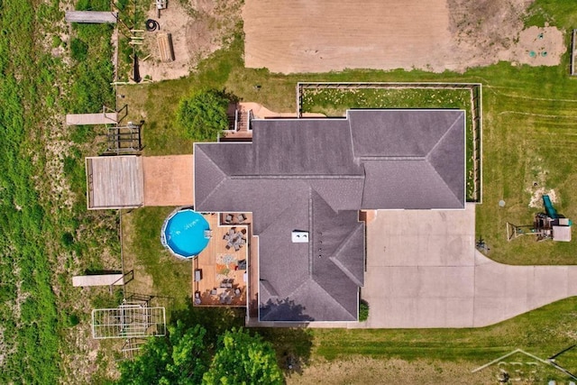 681 Quillett Dr, Beaverton, MI 48612 - drone / aerial view of a pool area