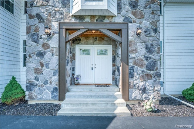 10726 Davisburg Rd, Davisburg, MI 48350 - property entrance featuring stone siding