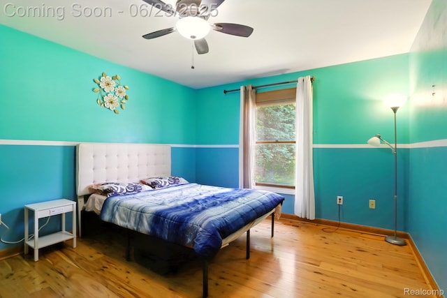 11970 Diamond Dr, Shelby Twp, MI 48315 - bedroom with wood-type flooring and ceiling fan