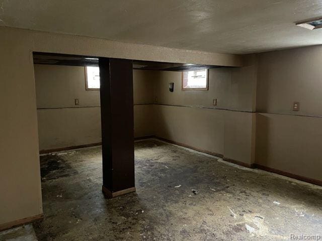 266 Lockwood St, Saginaw, MI 48602 - photo 11