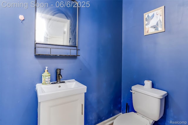 59625 Twin Pines Dr, New Hudson, MI 48165 - half bath with toilet and vanity