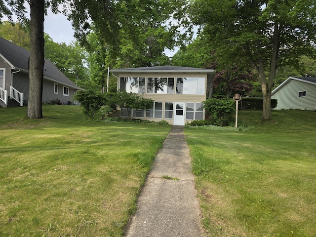 4900 N Ford Lake Rd, Fountain, MI 49410 - view of front of property featuring a front lawn