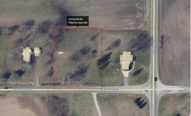 2090 W Jefferson Rd, Saint Louis, MI 48880