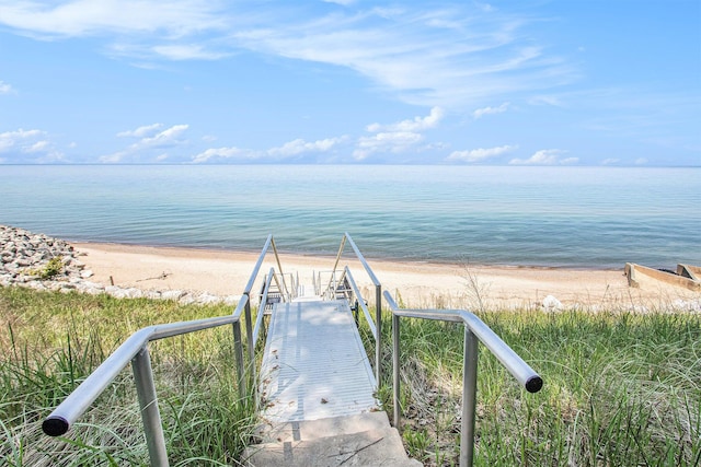 77125 Pinewood Ln, South Haven, MI 49090 - water view featuring local beach