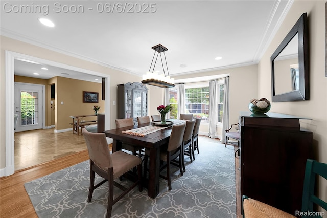 828 Westchester Rd, Grosse Pointe Park, MI 48230 - dining space featuring crown molding, baseboards, wood finished floors, a chandelier, and recessed lighting