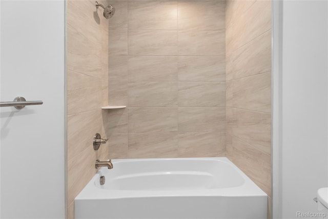 3420 Cochrane St Unit 2, Detroit, MI 48208 - full bath with toilet and shower / tub combination