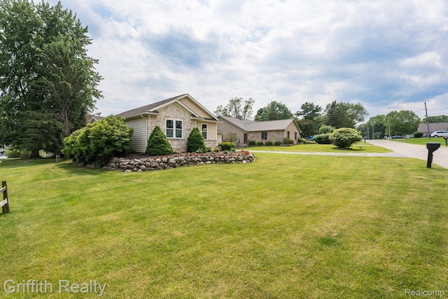 1158 Camelot Dr, Pinckney, MI 48169 - photo 8