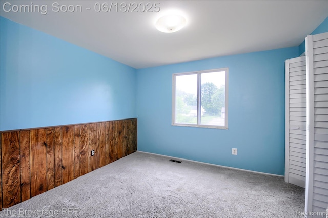 732 E Grand Blanc Rd, Grand Blanc, MI 48439 - unfurnished room with carpet flooring