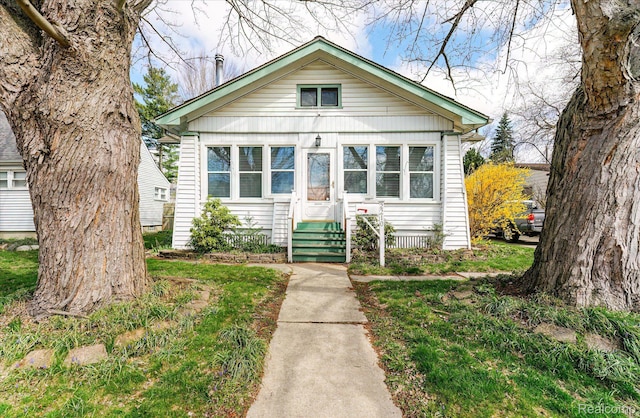 2210 Cambridge Rd, Berkley, MI 48072 - view of shotgun-style home