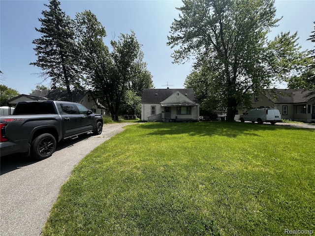 31707 Ecorse Rd, Romulus, MI 48174 - photo 1