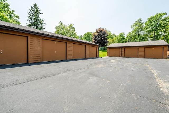 5576 N Watervliet Rd Unit 11, Watervliet, MI 49098 - view of garage