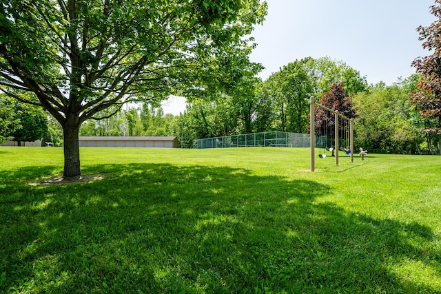 5576 N Watervliet Rd Unit 11, Watervliet, MI 49098 - view of yard