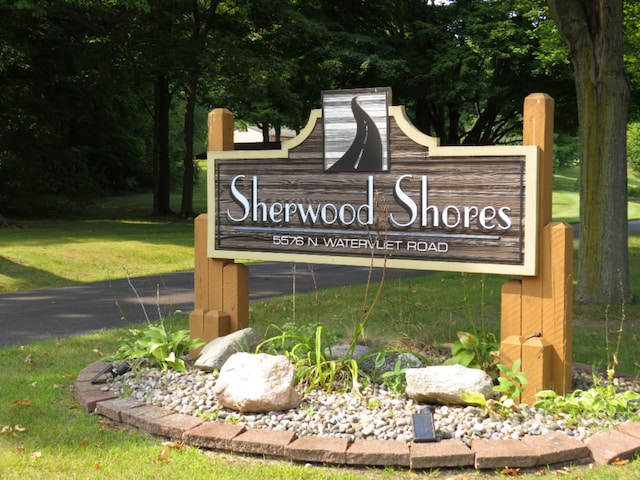 5576 N Watervliet Rd Unit 11, Watervliet, MI 49098 - community sign featuring a yard